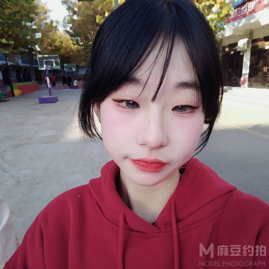 校园模特
