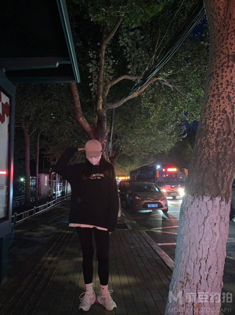 夜景模特