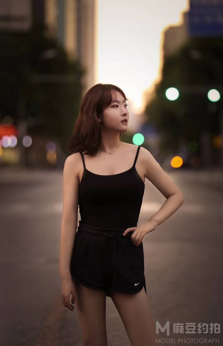 夜景模特