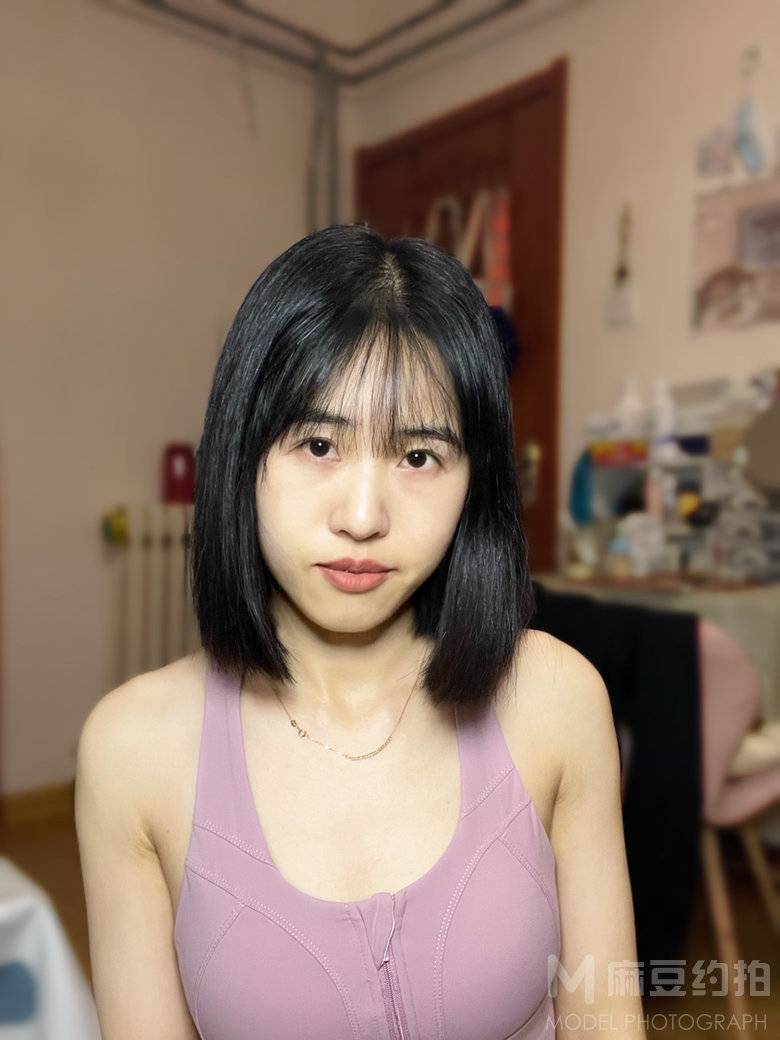 黑白模特
