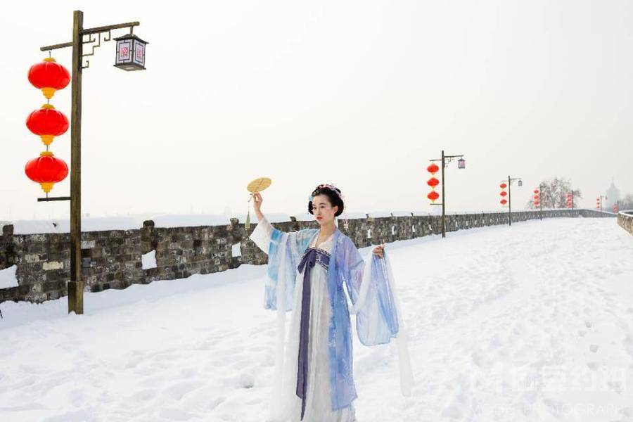 校园模特