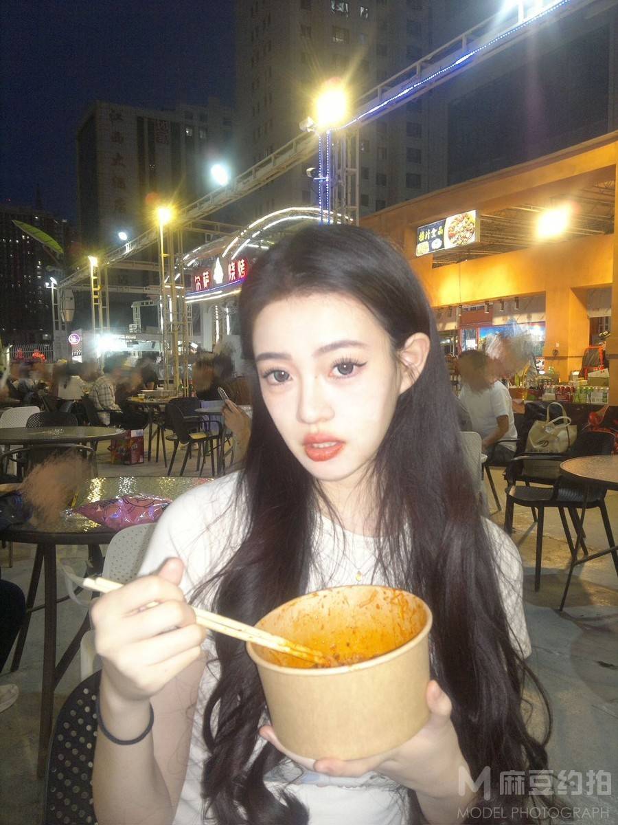 夜景模特