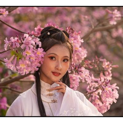 汉服模特