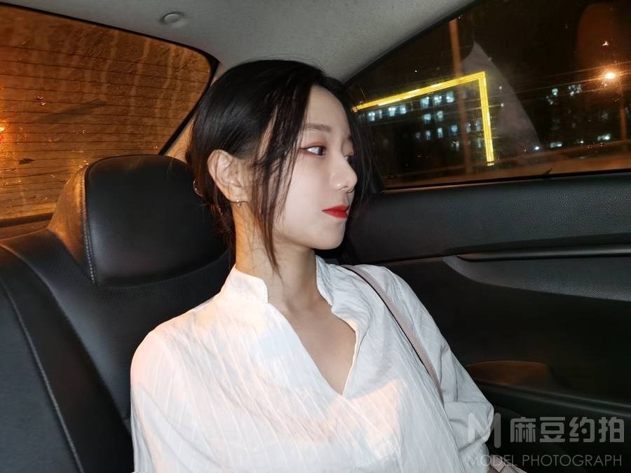 纪实模特