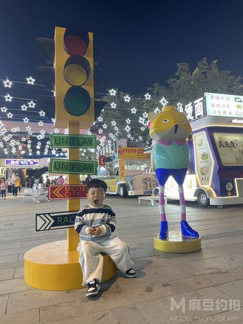 夜景模特