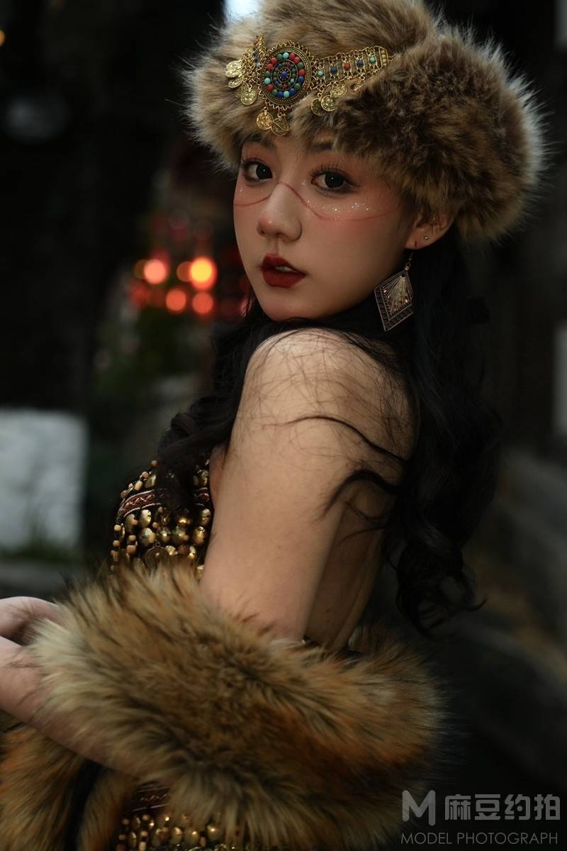 情绪模特