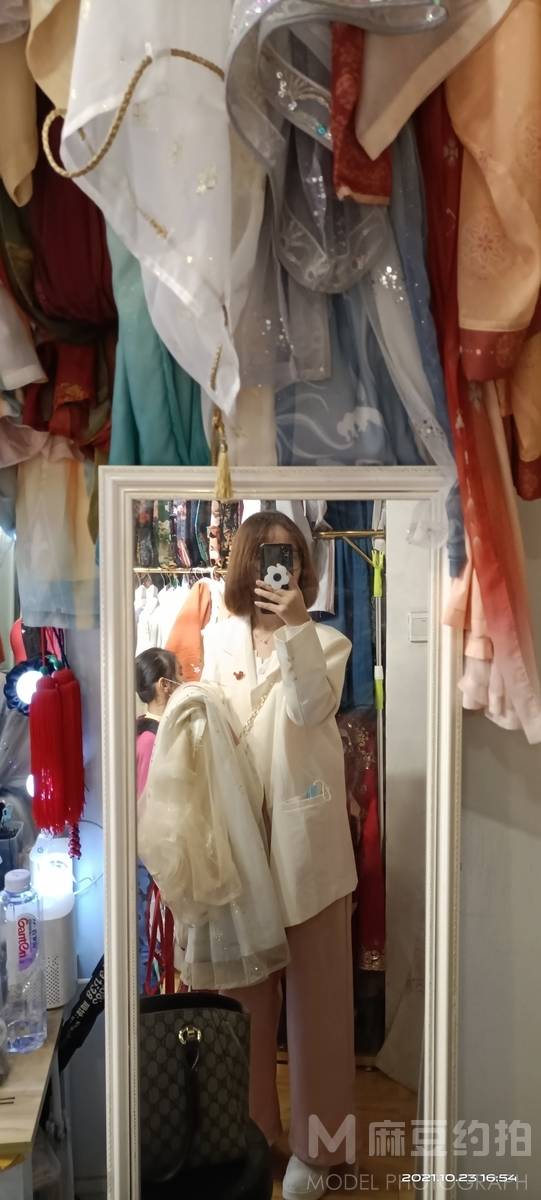 清新模特