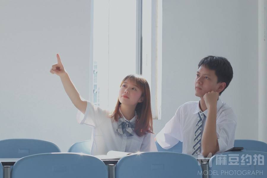 情侣模特
