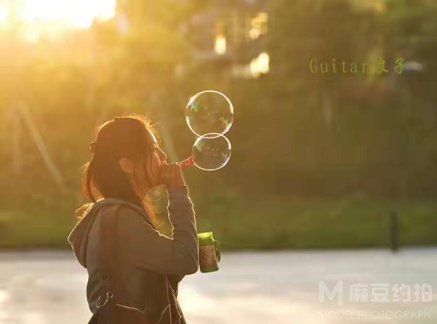 清新模特