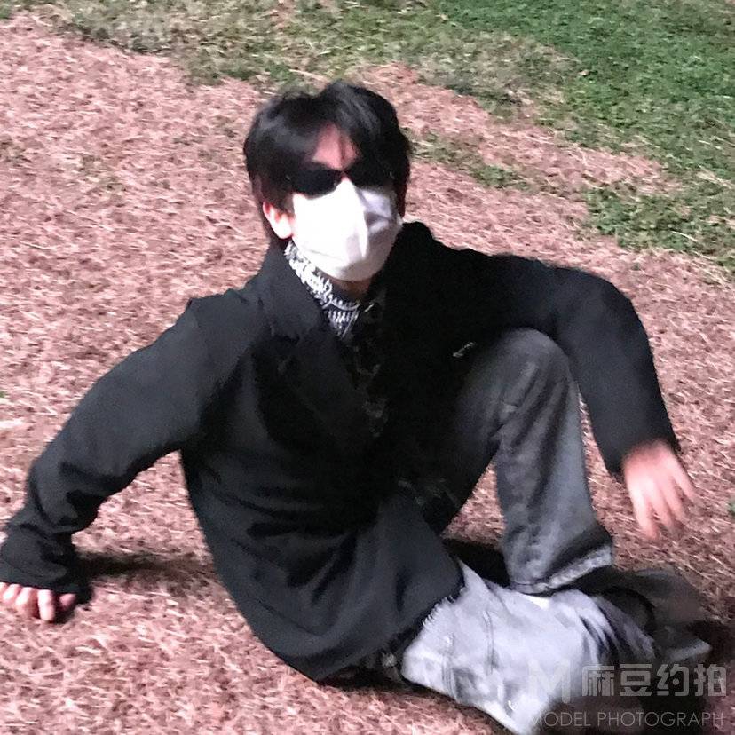 黑白模特