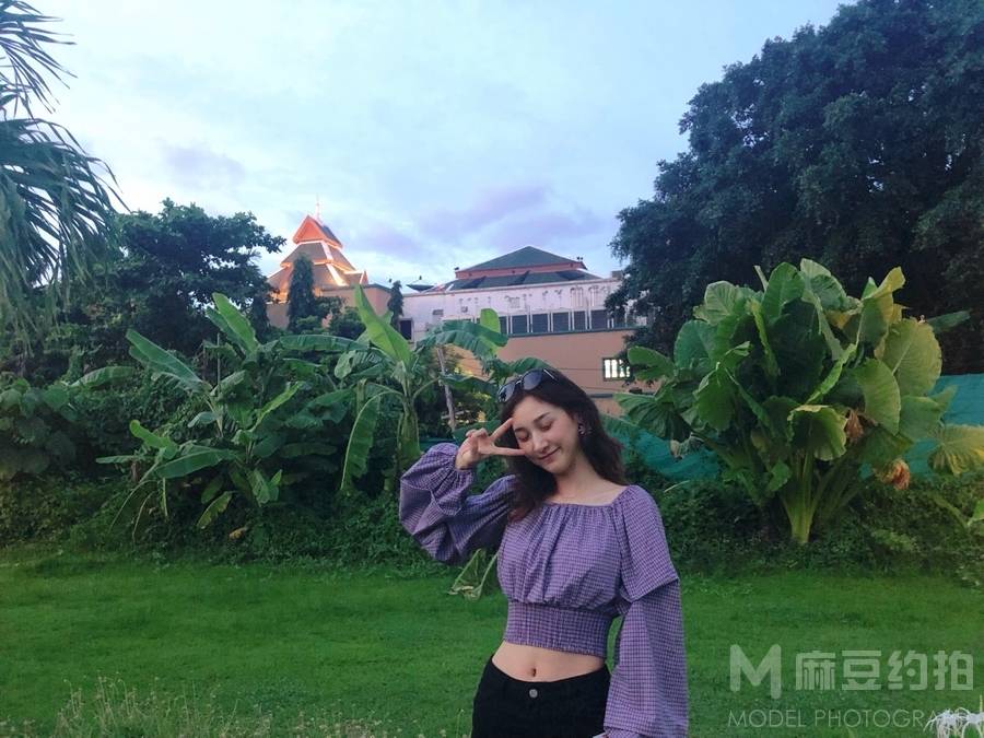 清新模特