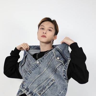 宝丽来模特
