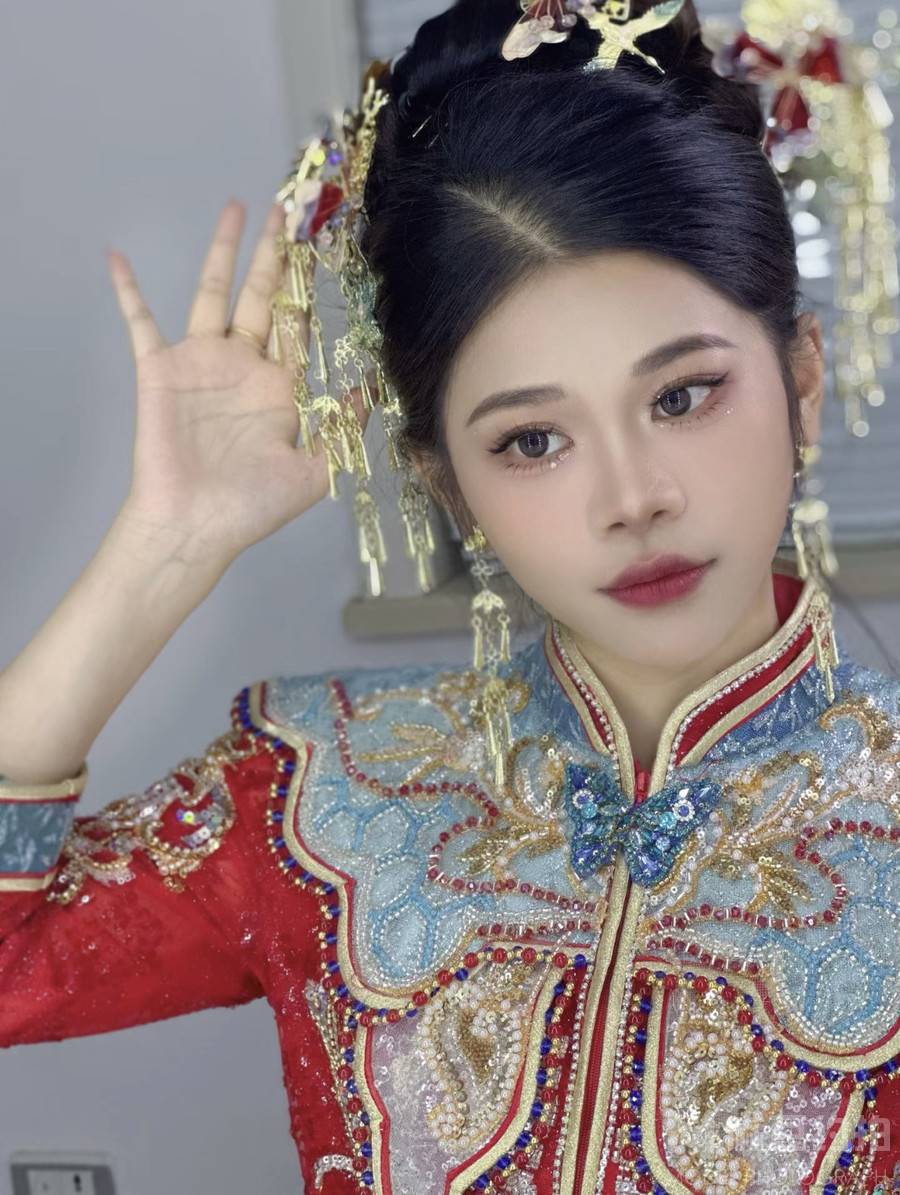妆容模特