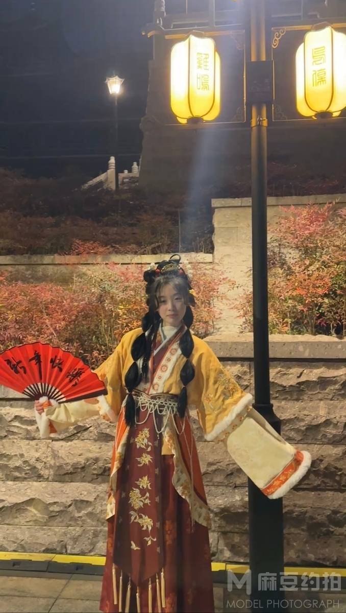 妆容模特