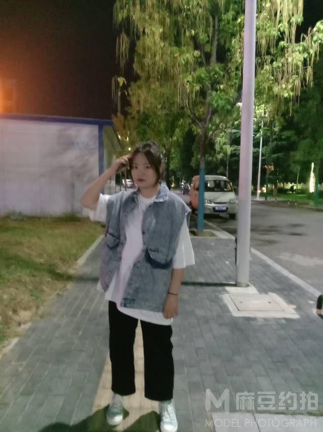 校园模特