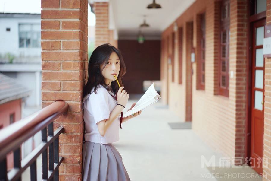 校园模特