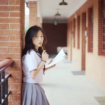 校园模特