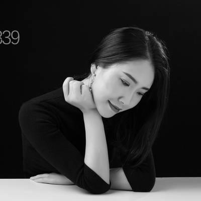 黑白模特