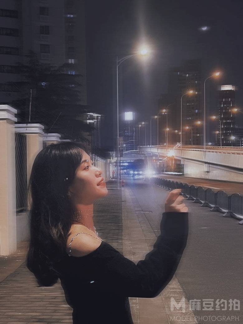 夜景模特