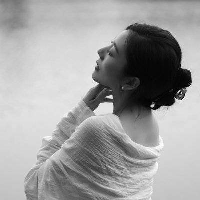 黑白模特