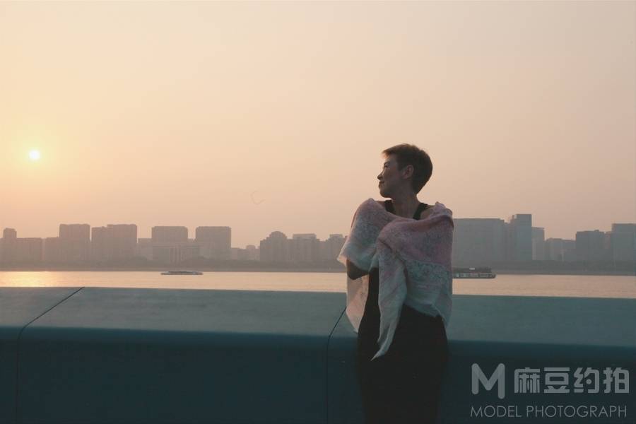 宝丽来模特