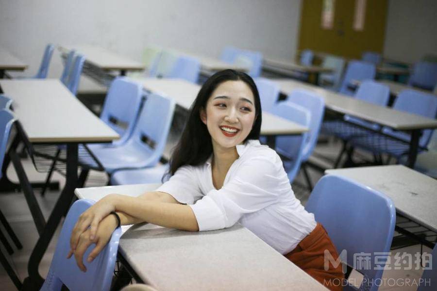 校园模特