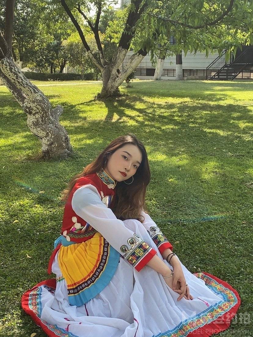 校园模特