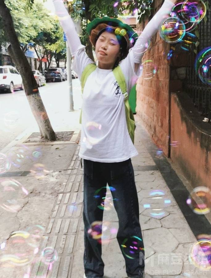 清新模特