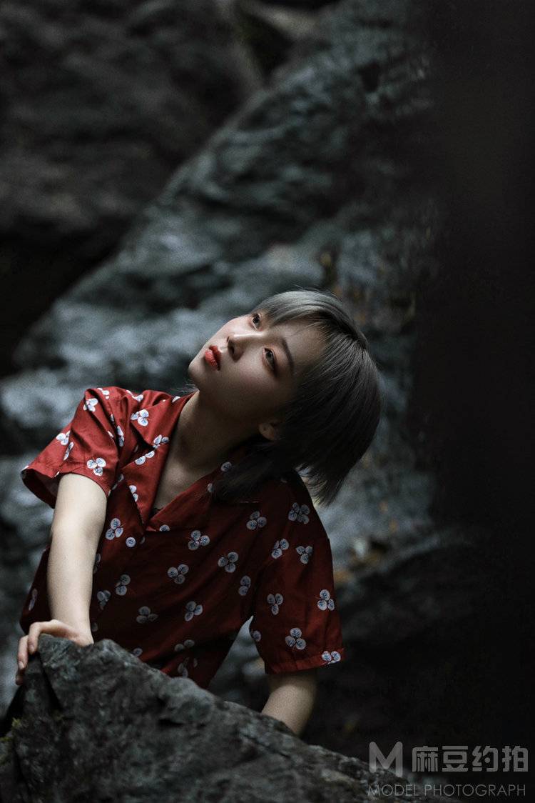 情绪模特