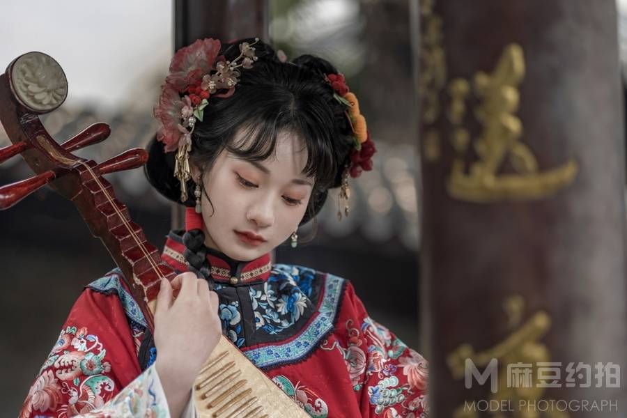 汉服模特