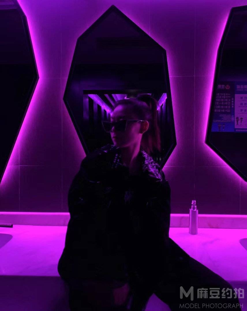 暗黑模特