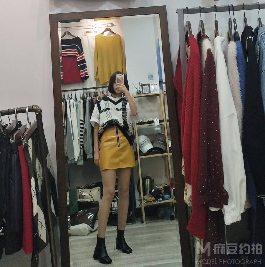 校园模特