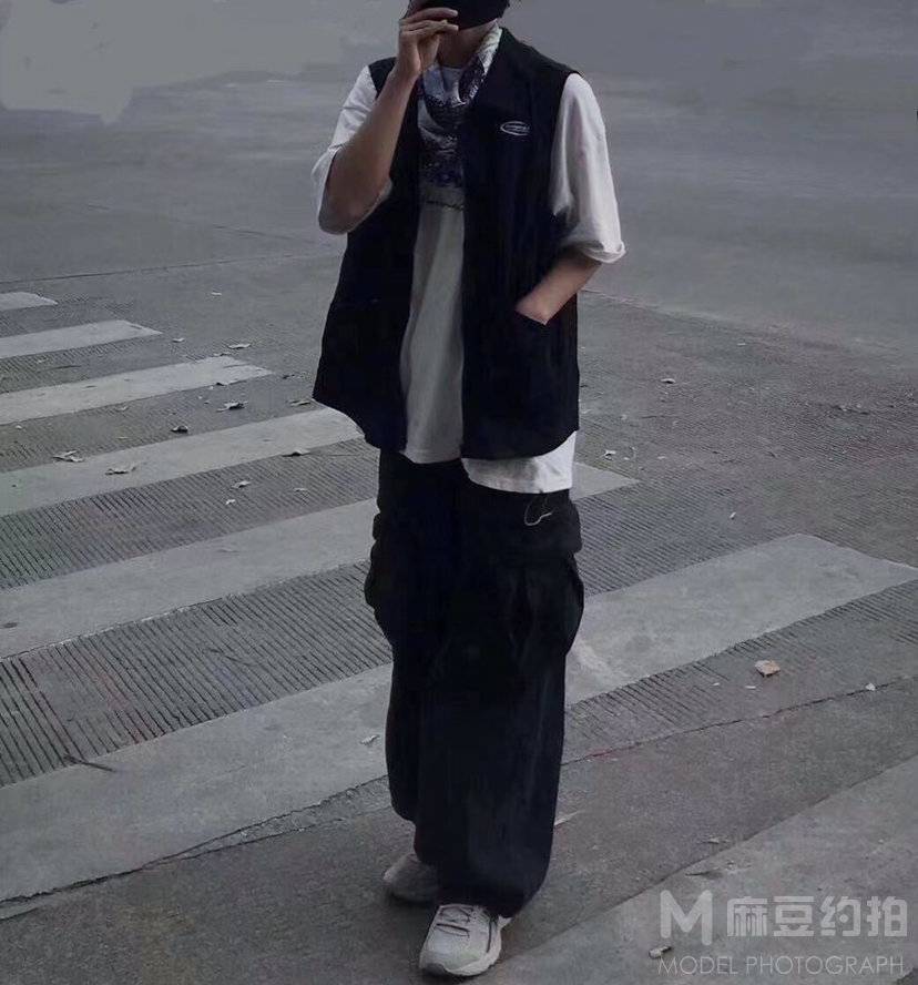黑白模特