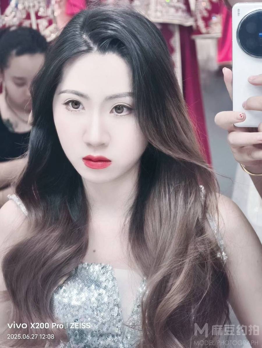 妆容模特