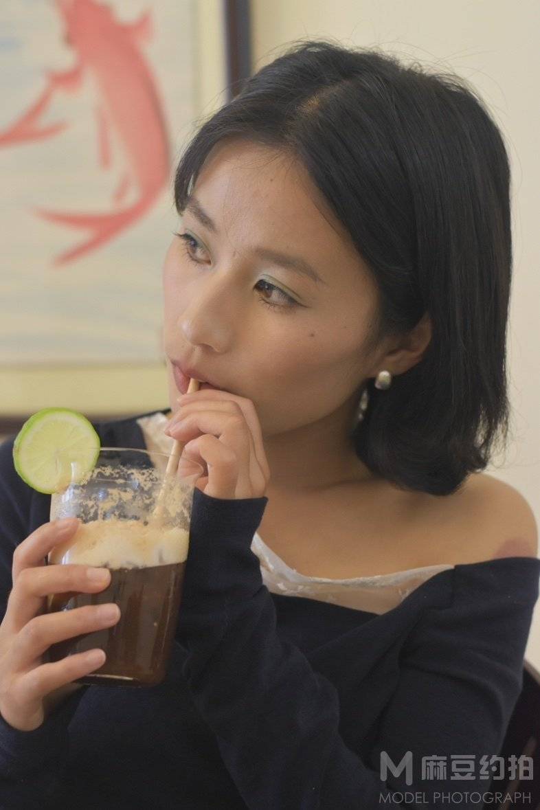 黑白模特