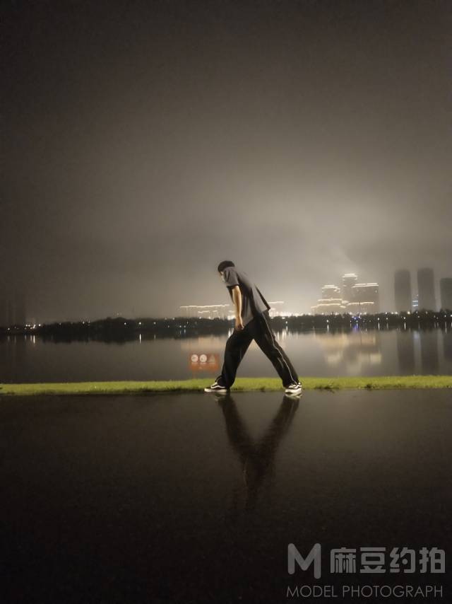 夜景模特