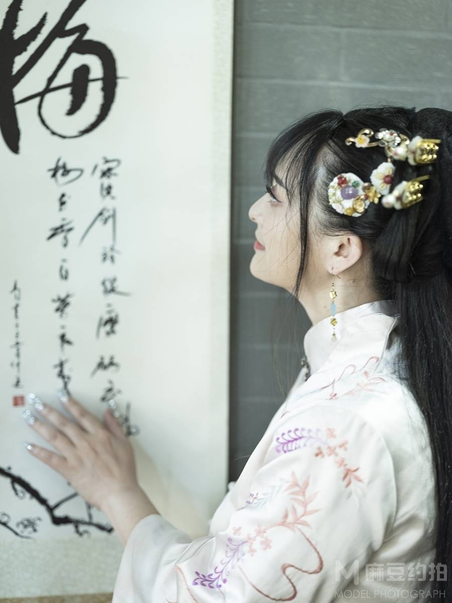 清新模特