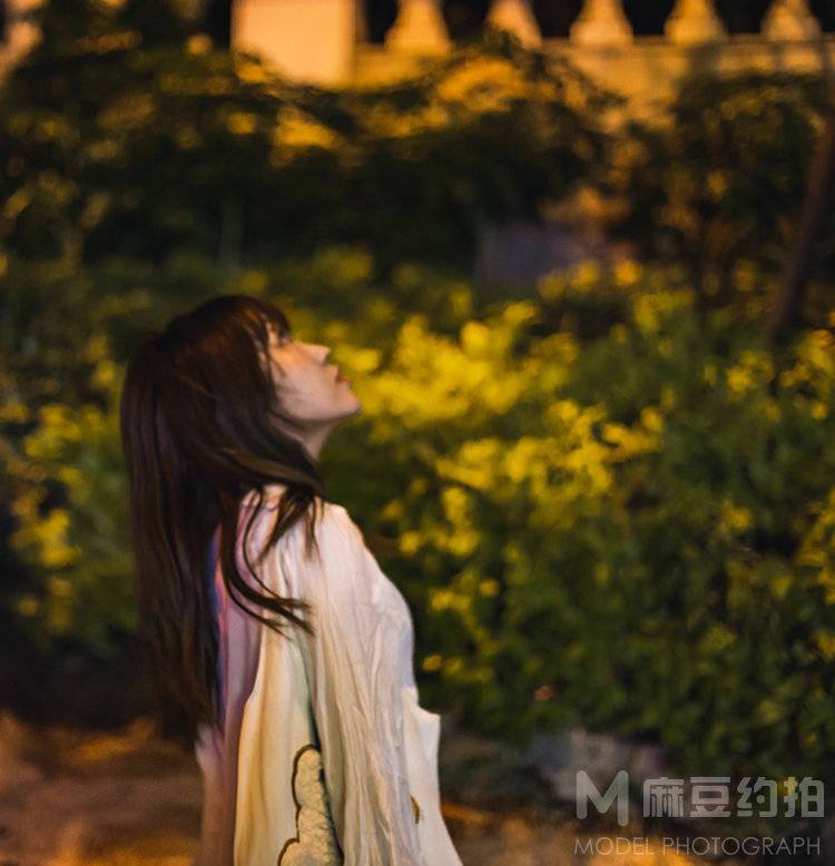 夜景模特