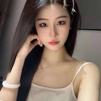 宝丽来模特