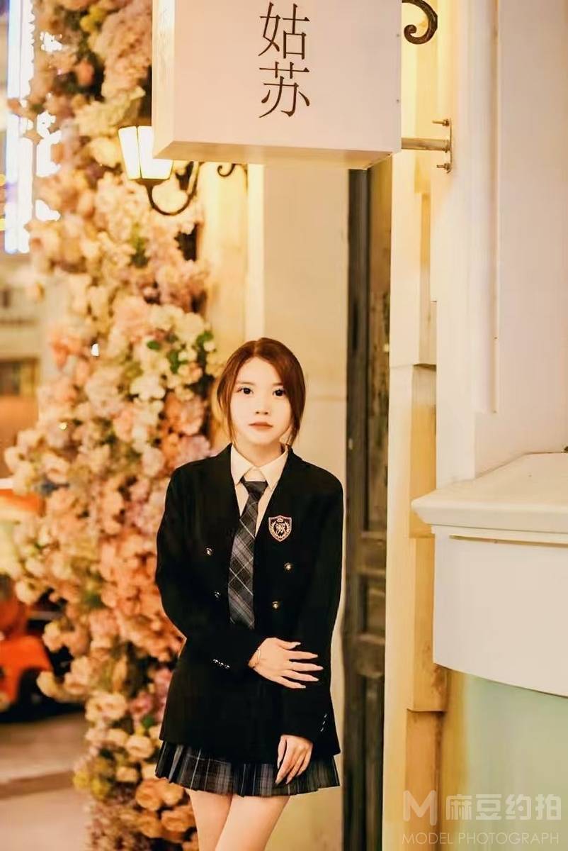 校园模特