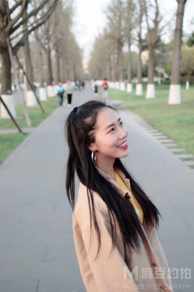 校园模特