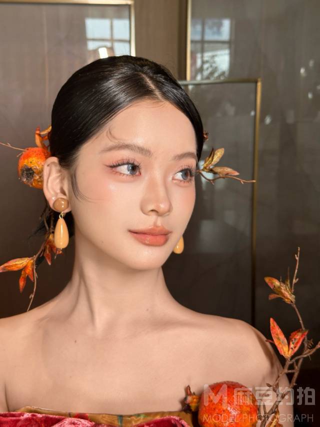 妆容模特