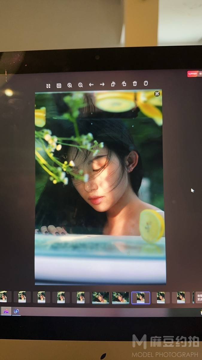 情绪模特
