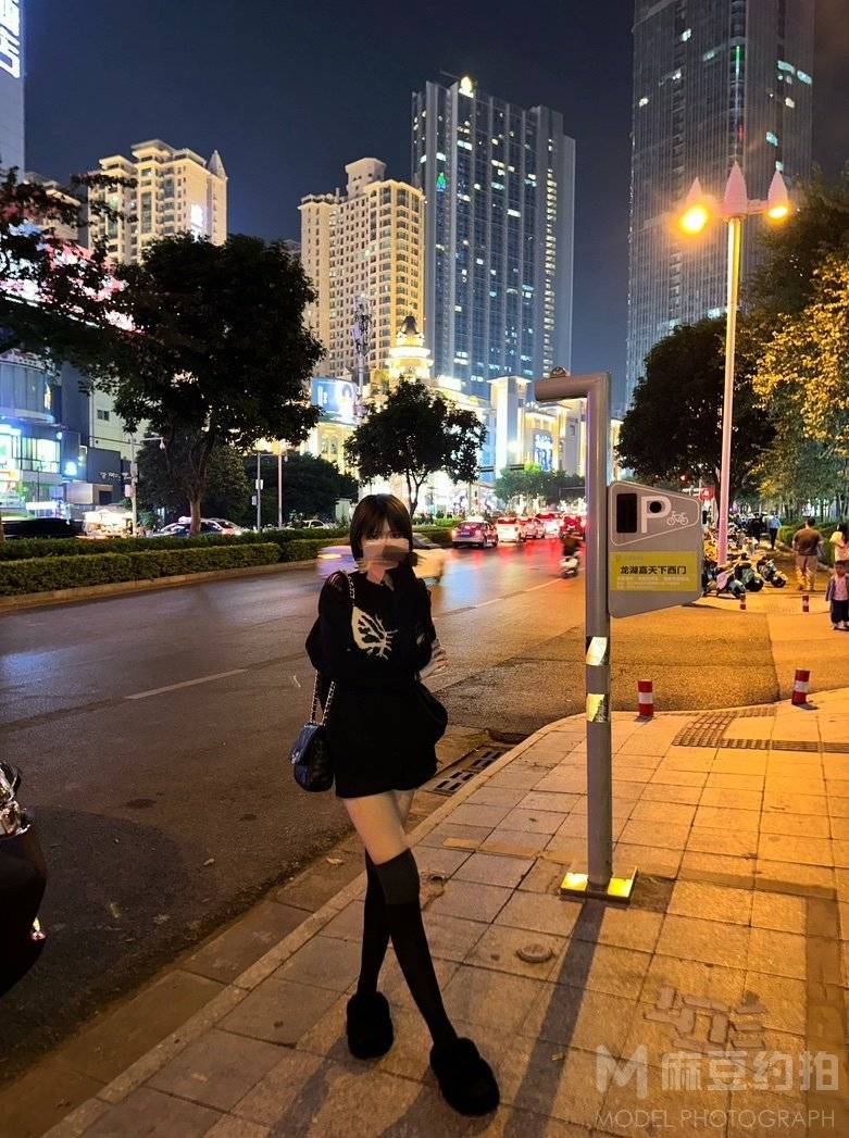夜景模特