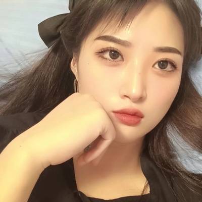 黑白模特