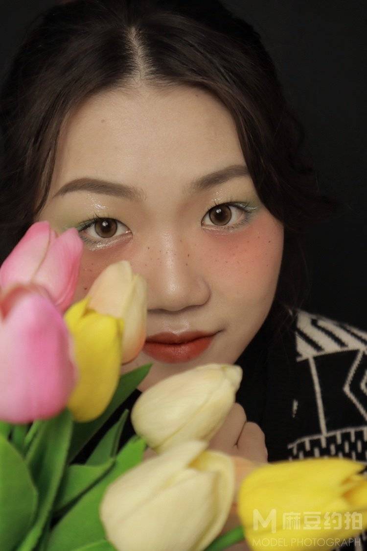 妆容模特