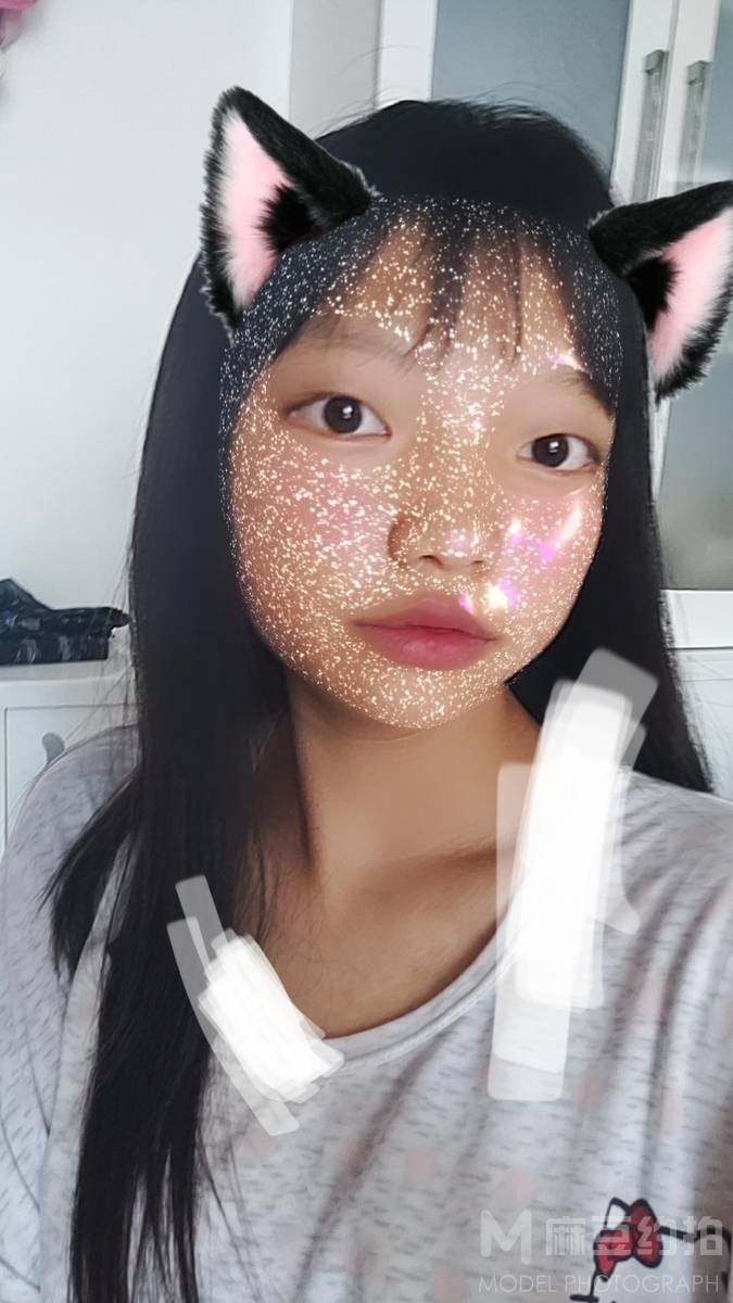 清新模特