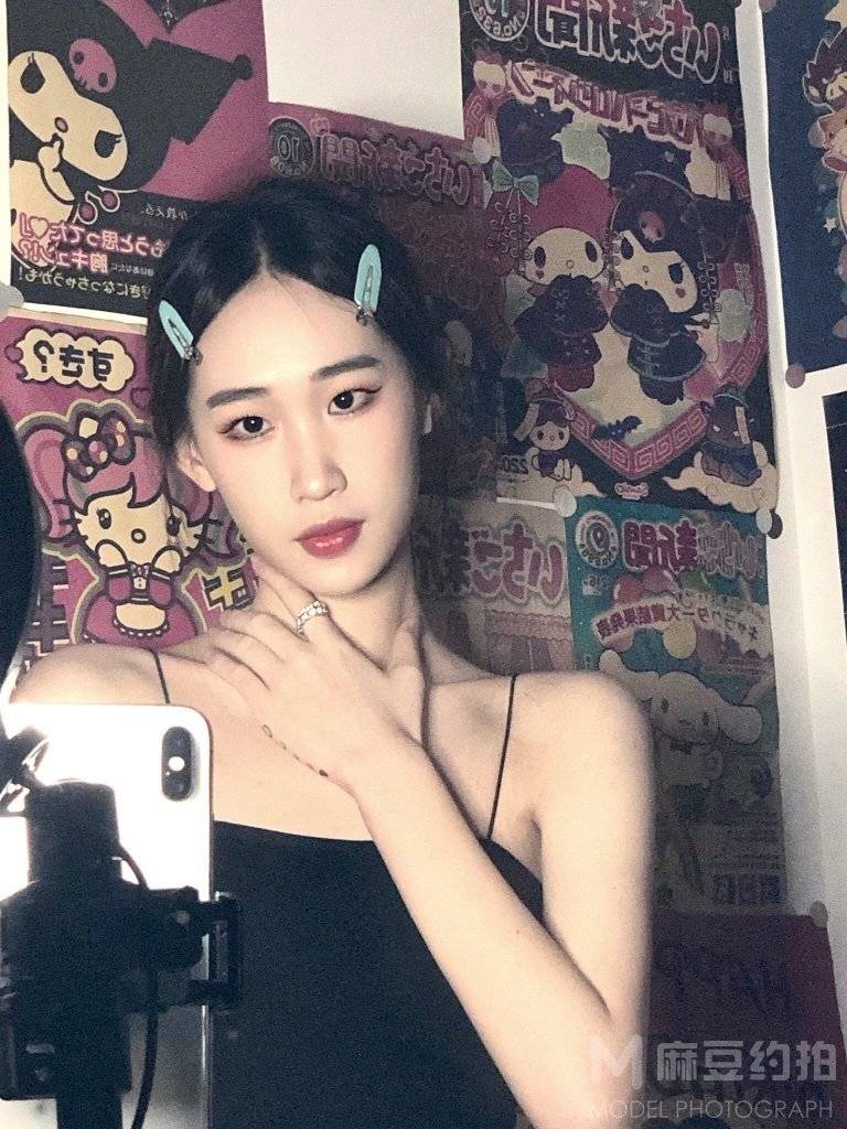 妆容模特