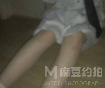 黑白模特