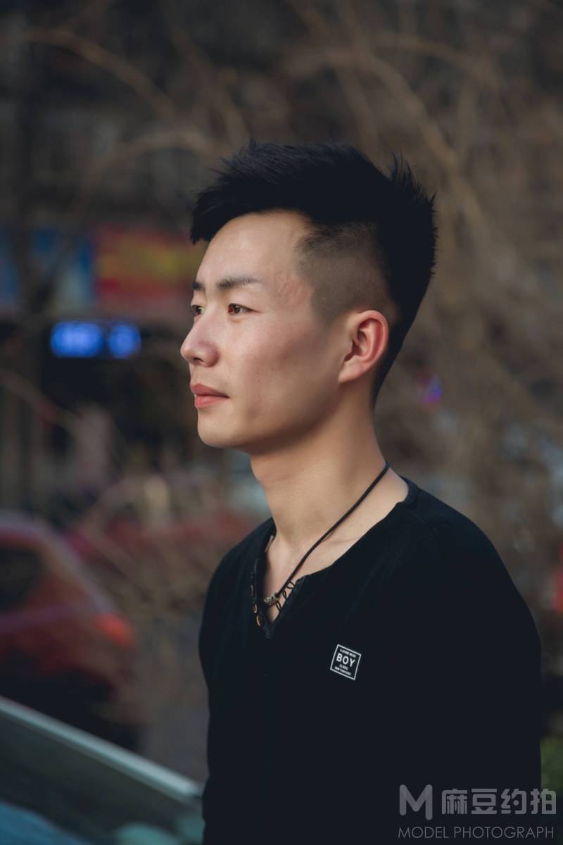 黑白模特